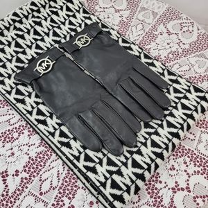 Michael Kors Signature Infinity Scarf and Gloves